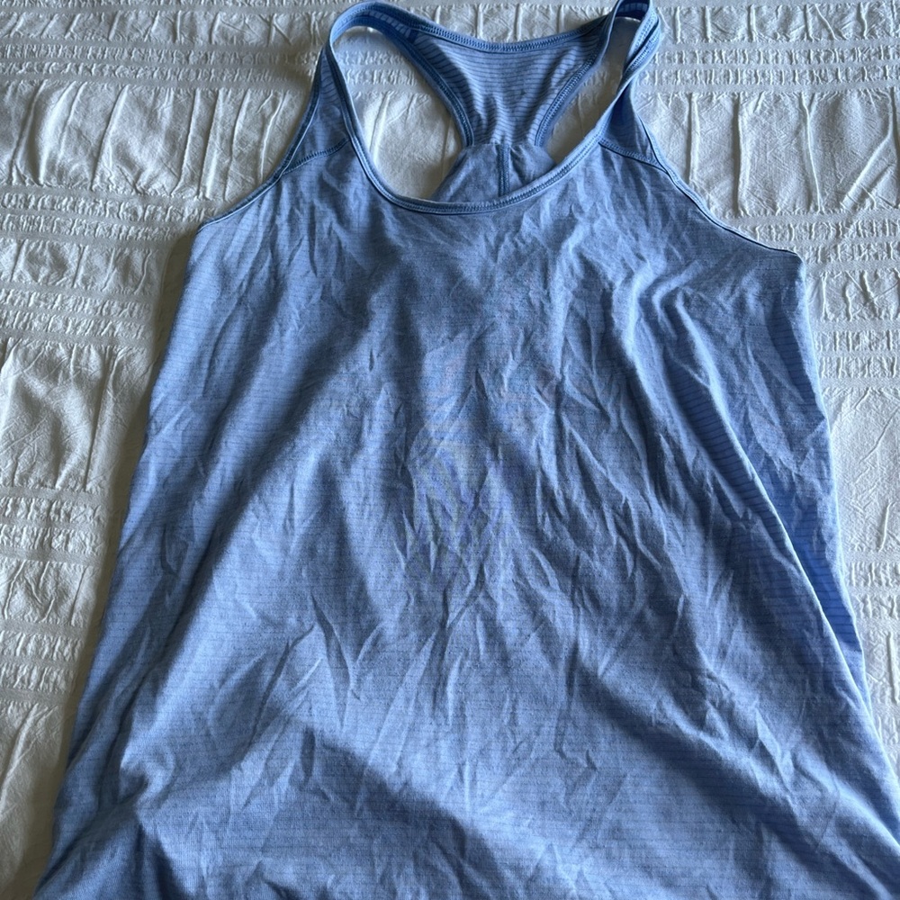 Lululemon top size 4